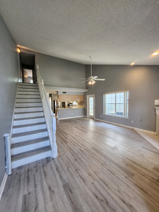 Building Photo - 3468 Daylily Ln