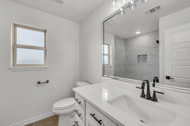 Photo - Beautiful New Build in Highly Desired Area