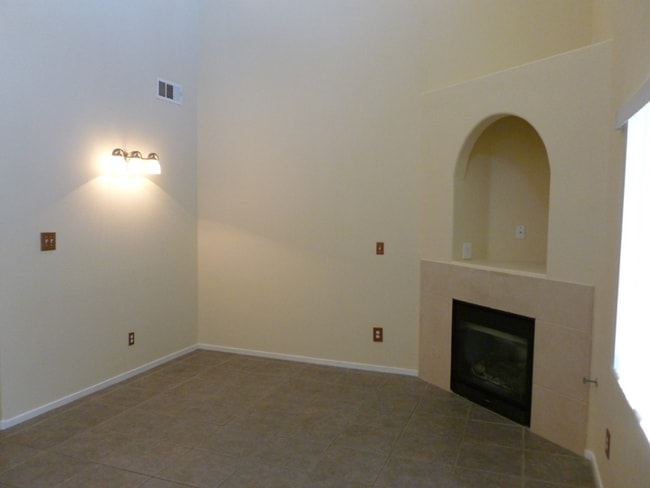 Building Photo - 2041 Audrey Hepburn St Rental