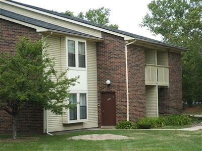 Photo - McDonald Square Apartments
