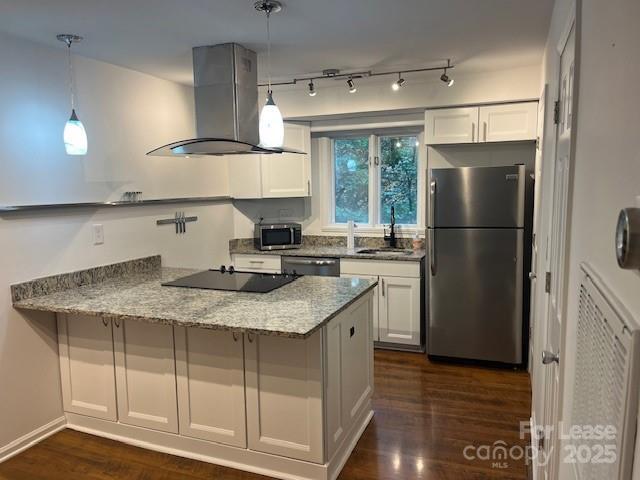 Photo - 433 W 8th St