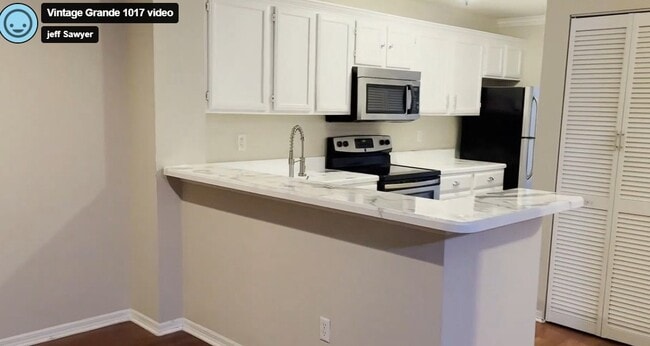 Building Photo - 4001 Crockers Lake Blvd Unit 1017