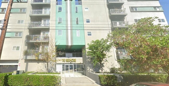 Building Photo - 959 S Ardmore Ave Unit #959