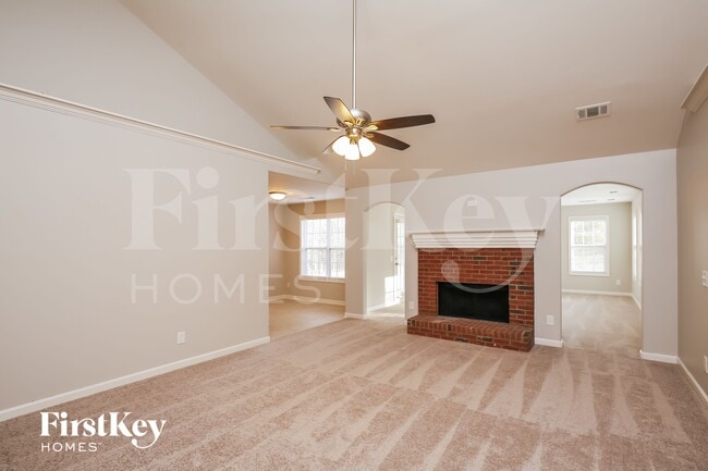 Photo - 63 Righteous Path