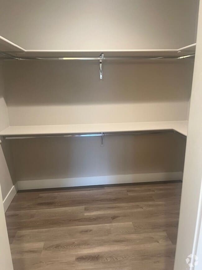Building Photo - Just Completed Special! Easy - turn key Li... Unit 207 Rental