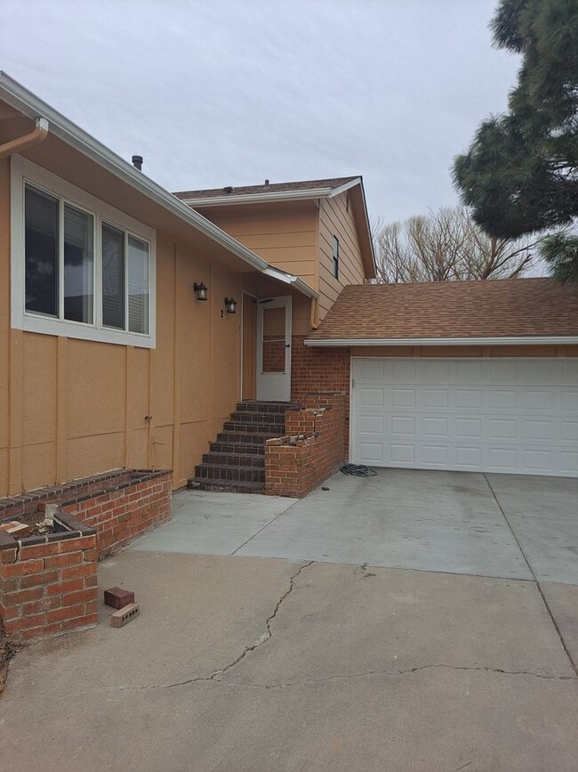 ALL PROSPECTIVE TENANTS MUST SUBMIT A $58 ... - ALL PROSPECTIVE TENANTS MUST SUBMIT A $58 ... Casa