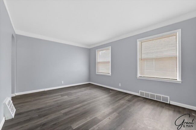 Photo - $1200 2 bedroom ranch