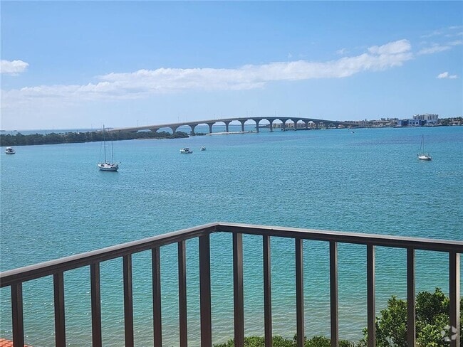 Building Photo - 6295 Bahia Del Mar Cir Unit 507 Rental