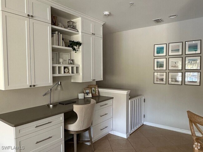 Building Photo - 23420 Alamanda Dr Unit 204 Rental