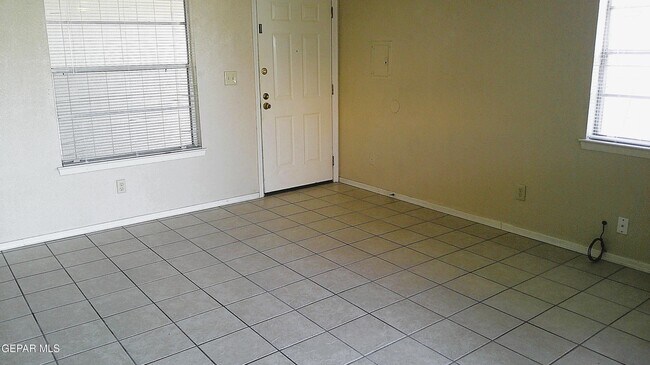 Photo - 3001 E Glen Dr