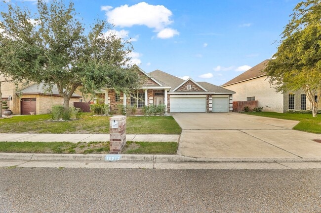 Photo - STUNNING 4 BEDROOM HOME! GREAT LOCATION!