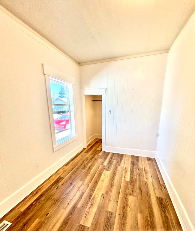 Photo - 601 J St