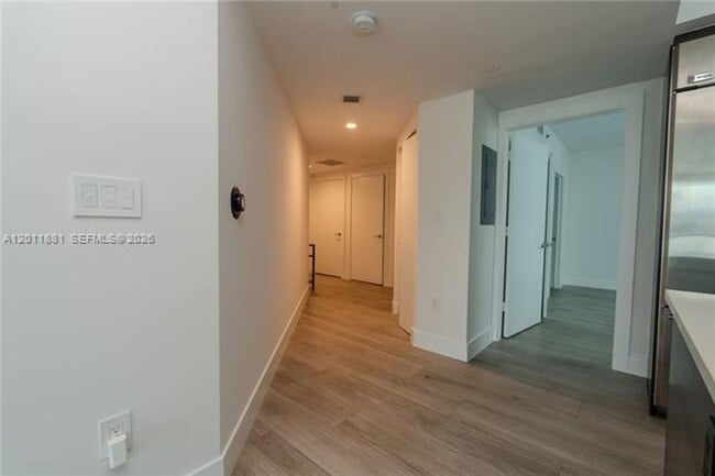 Photo - 500 Brickell Ave Unidad 500 Brickell Ave # 1407