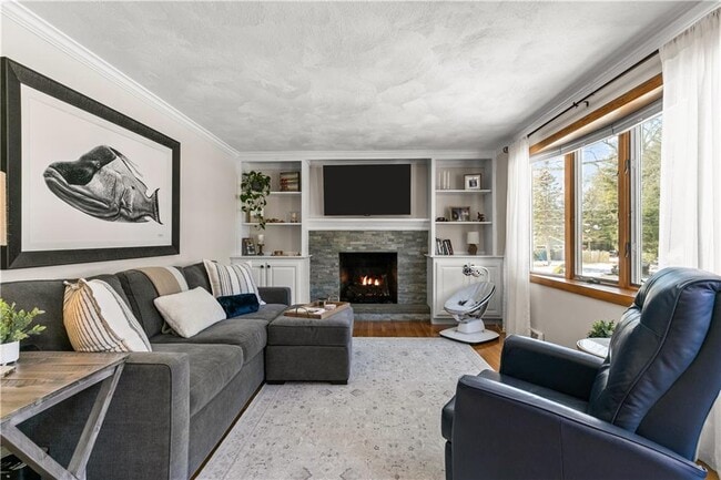 Photo - 60 Knollwood Cir