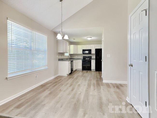 Photo - 1283 Cypress Trce