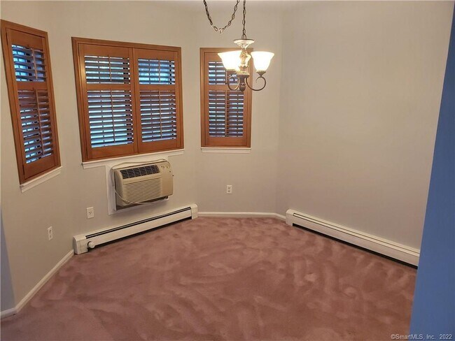 Photo - 7 Tara Dr Unit 7