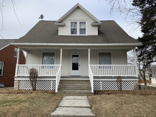 Front of house - 402 S Superior St