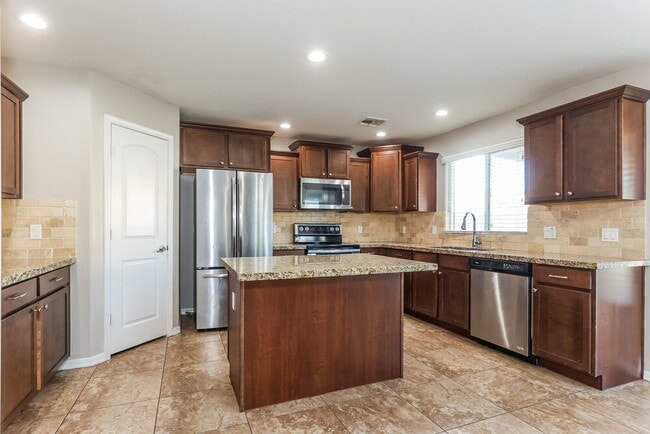 Photo - 5809 S 27th Ln