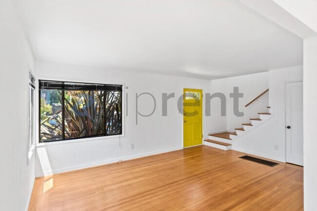 Photo - Unit 905