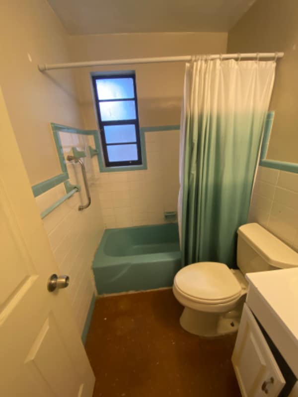 Photo - 652 South St