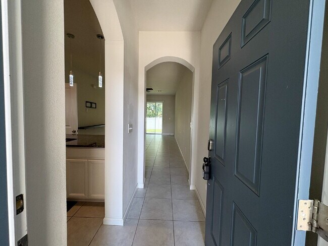 Photo - Spacious 3-Bedroom Townhome with garage i...