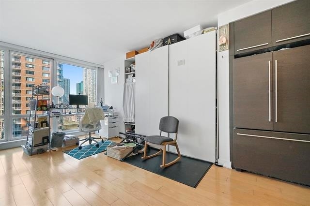 Photo - 2 2nd St Unit 807