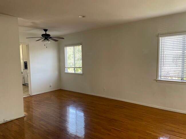 Photo - 8561 Colgate Ave Unidad 2