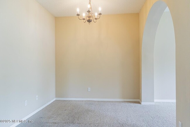 Photo - 275 Beech Brook St