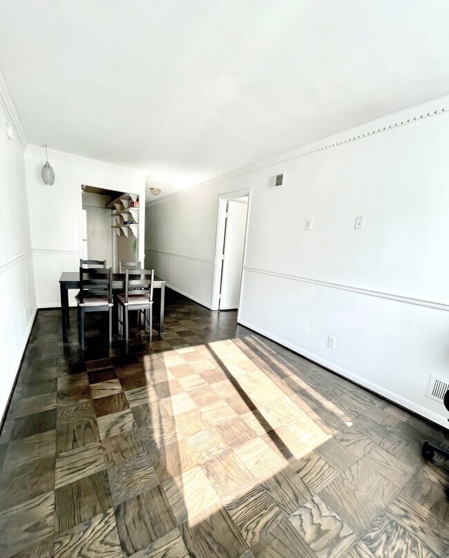 Photo - 5406 Connecticut Ave NW Unit 705