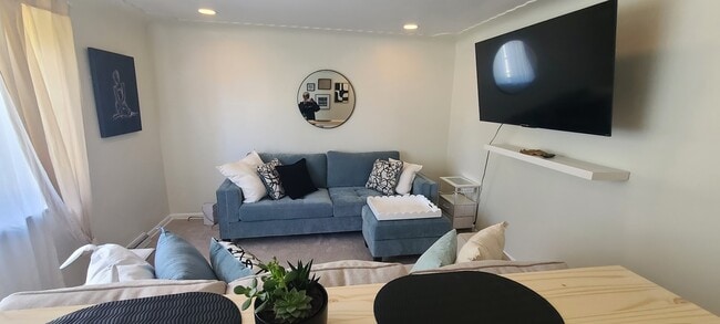 Shared living area - 309 W Virginia Ave Unit 1-3
