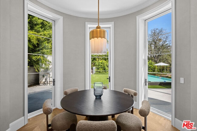 Photo - 616 N Alpine Dr