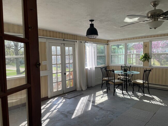 Photo - 1439 Grant Rd Casa