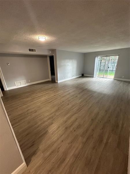 Building Photo - 1740 NW 60th Ave Unit 6