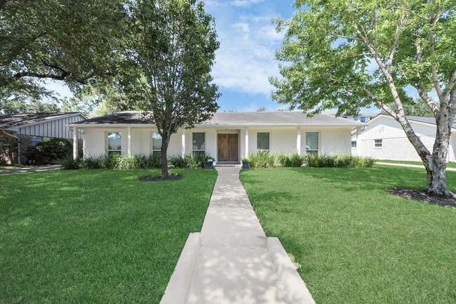 Photo - 7610 Highmeadow Dr