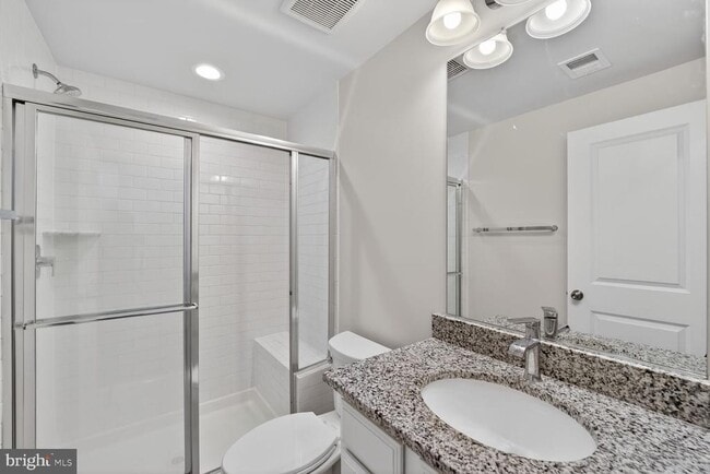 Photo - 620 Halsey Way