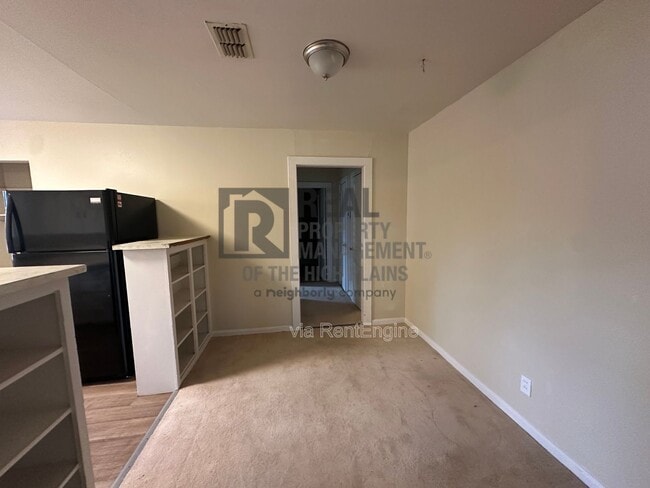 Photo - 3813 S Washington St