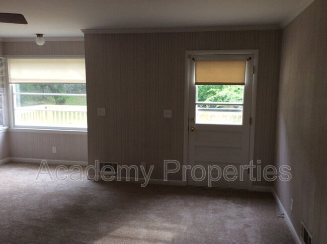 Photo - 209 Decatur Rd