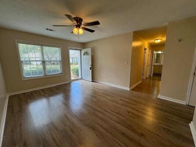 Photo - 550 Date Palm Cir