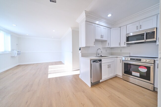 Photo - 11510 Cumpston St