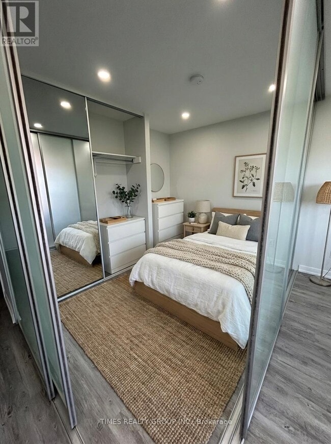 Photo - 15 Walmer Rd Unité 1004