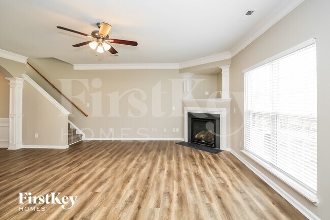 Photo - 1428 Paulonia Way