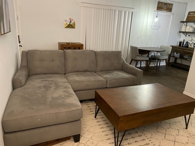 Photo - 4611 W North B St Unit 117