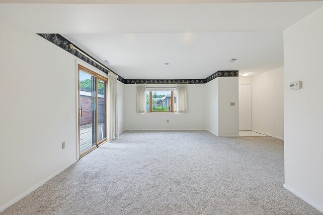 Photo - 52 Rosewood Dr