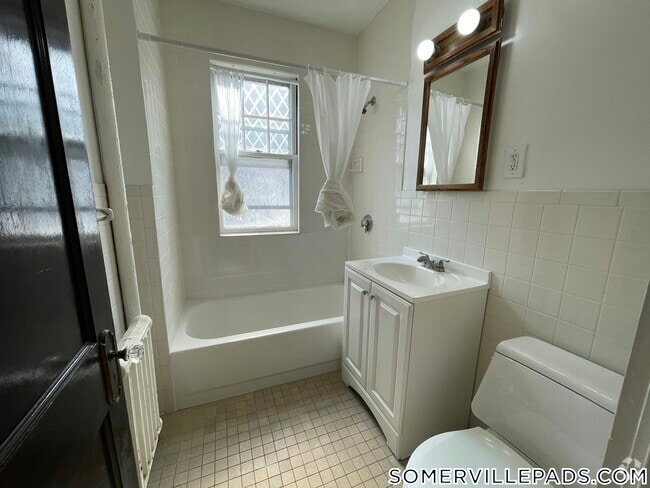 Building Photo - 157 Summer St Rental