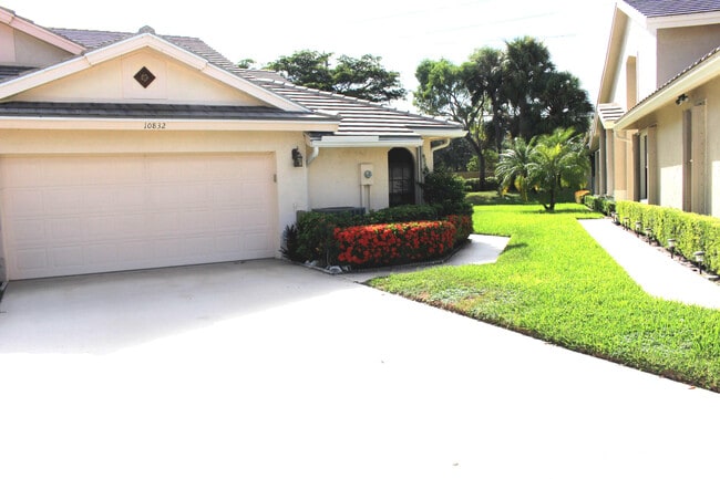 Photo - 10832 Stafford Cir N House
