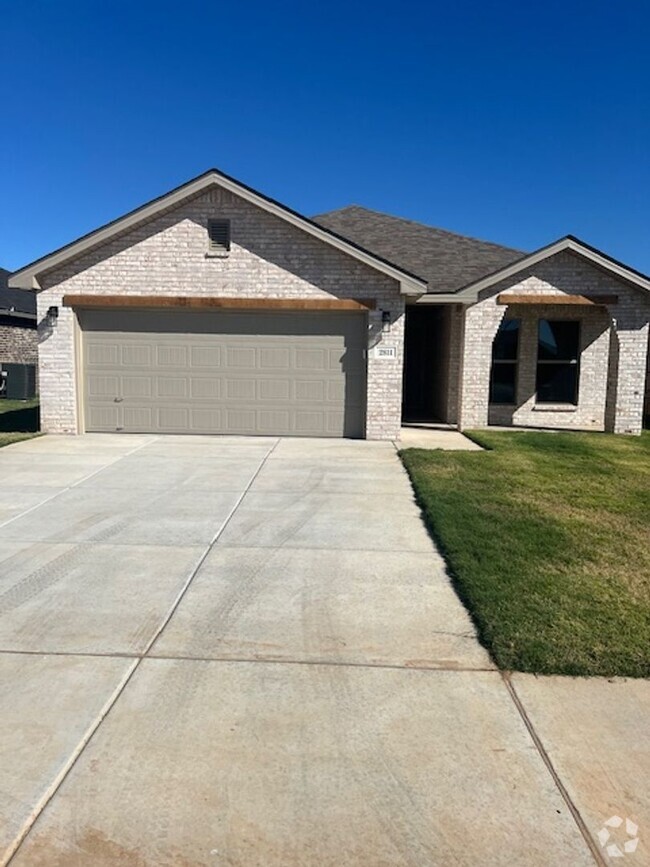 Building Photo - Beautiful New House