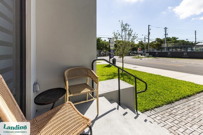 Photo - 1155 NE 126th St Unidad 832.1411382
