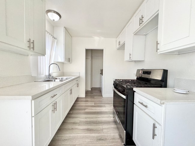 Photo - 636 Aerick St Unit 2