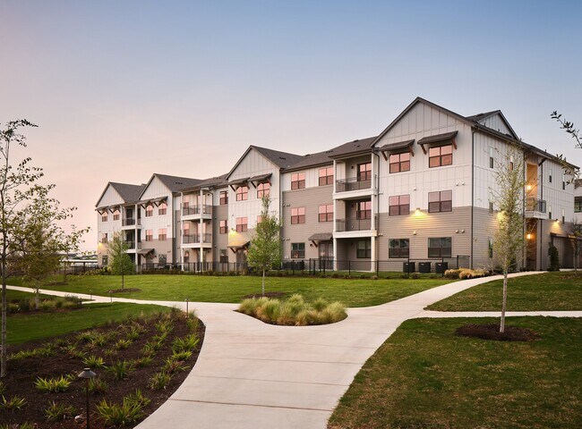 Photo - Citizen House Decker