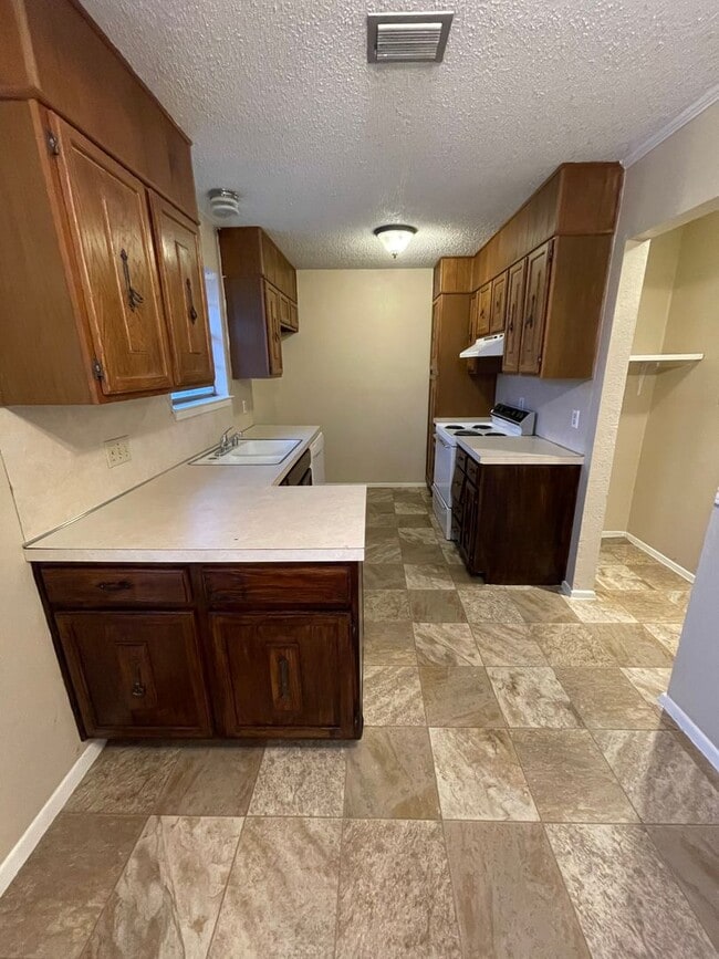 Photo - COMING SOON!  Family Home in Lawndale